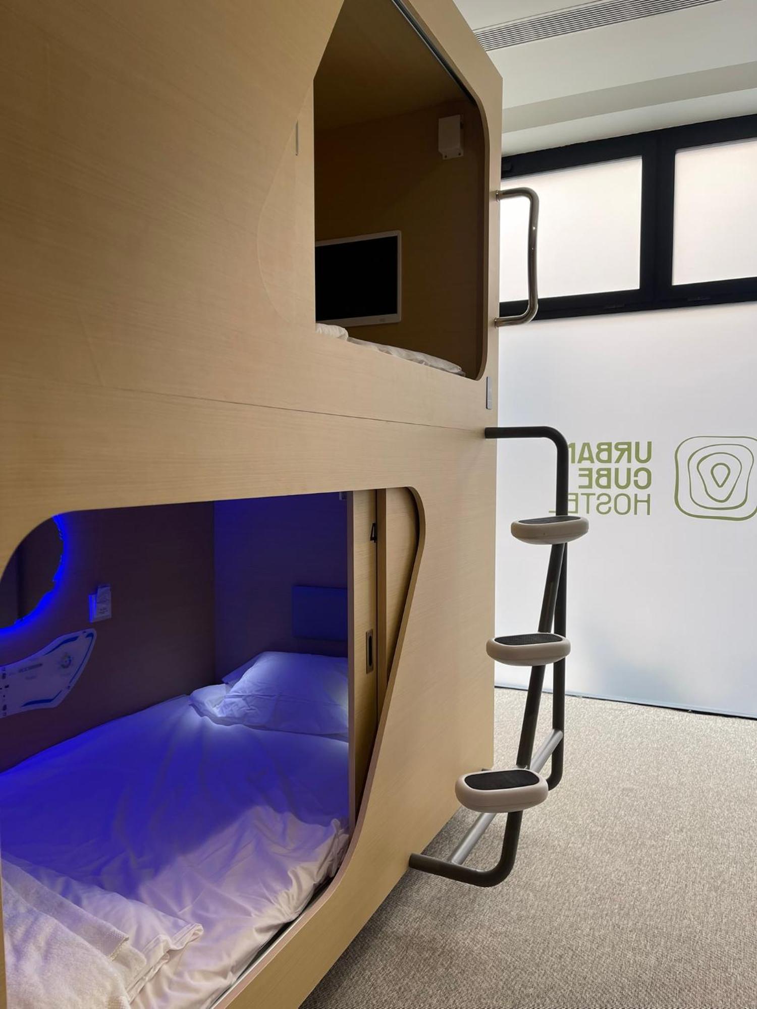 Urban Cube Hostel Sevilla Экстерьер фото