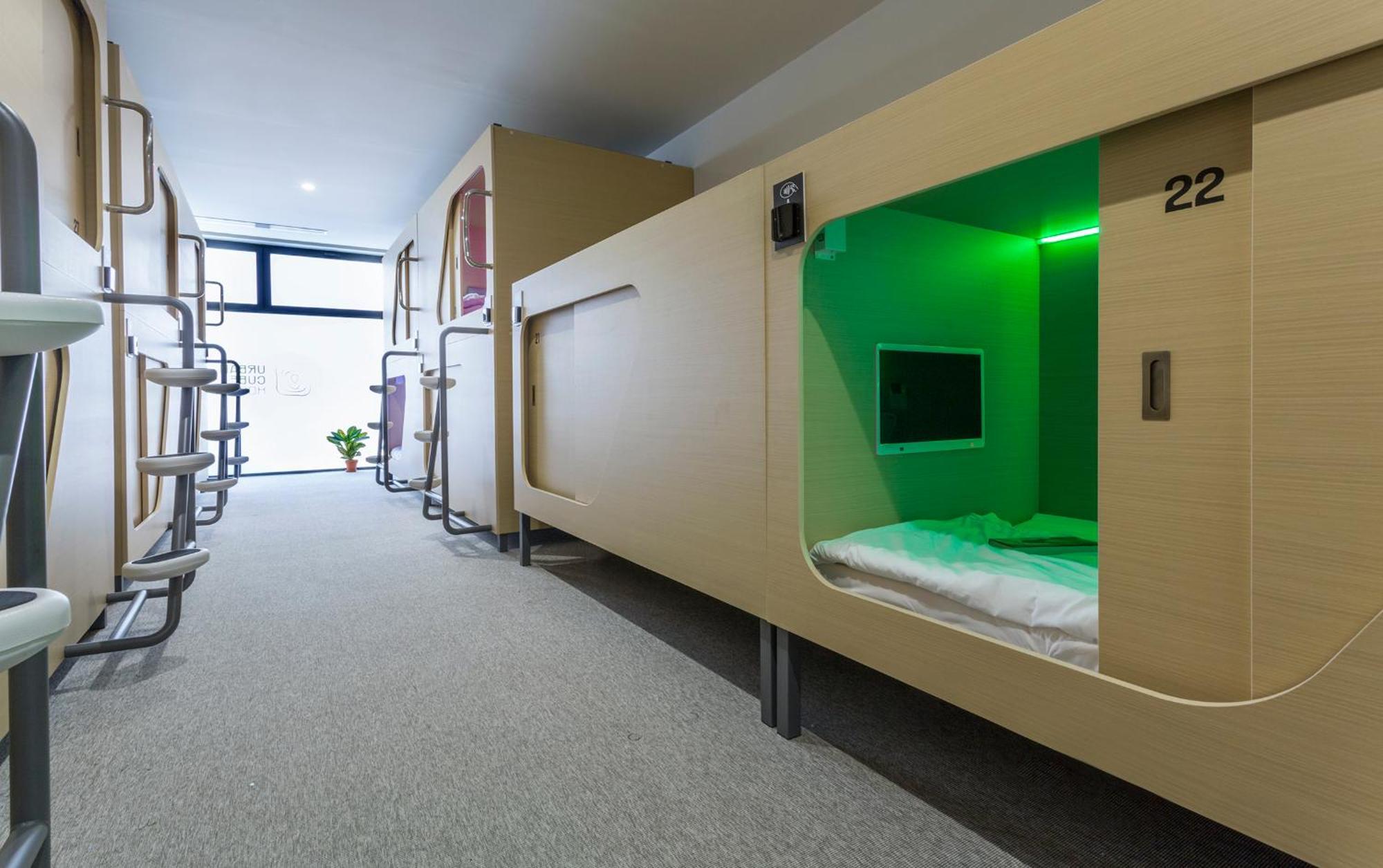 Urban Cube Hostel Sevilla Экстерьер фото